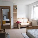 Cozy Bright Apartment- Large & Niederdorla