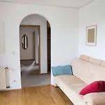 Cozy Bright Apartment- Large & Appartement *