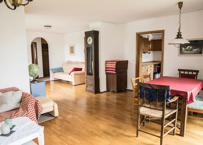 Cozy Bright Apartment- Large & Niederdorla