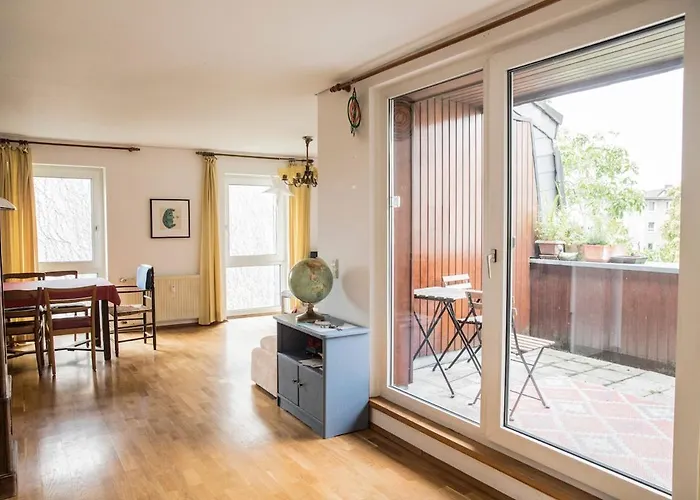 Cozy Bright Apartment- Large & Appartement